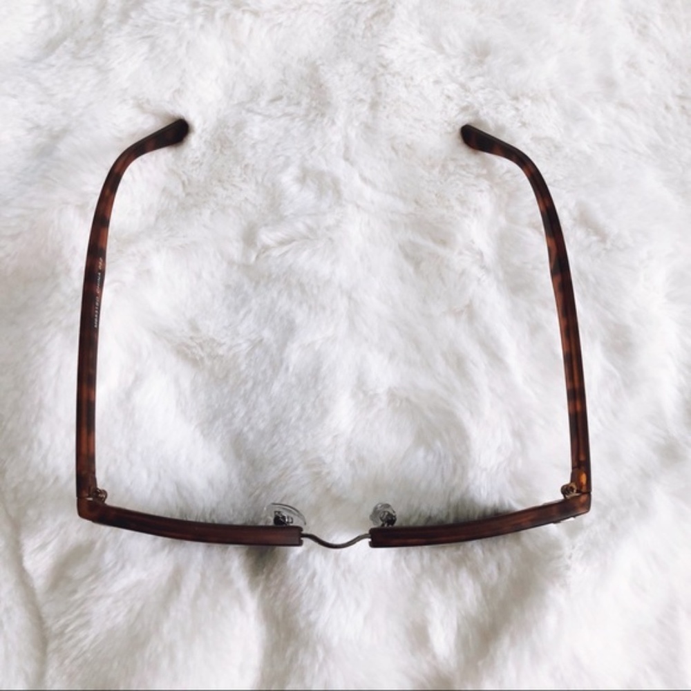 Colby Horn Rimmed Sunglasses - Picture 10 of 16